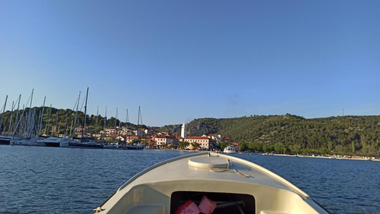 Mila And Jurija Formenti 2 Apartments In Heart Of Nautic Marina, With Heated Swimming Pool, Bikes, Sup, Kajak Skradin Bagian luar foto