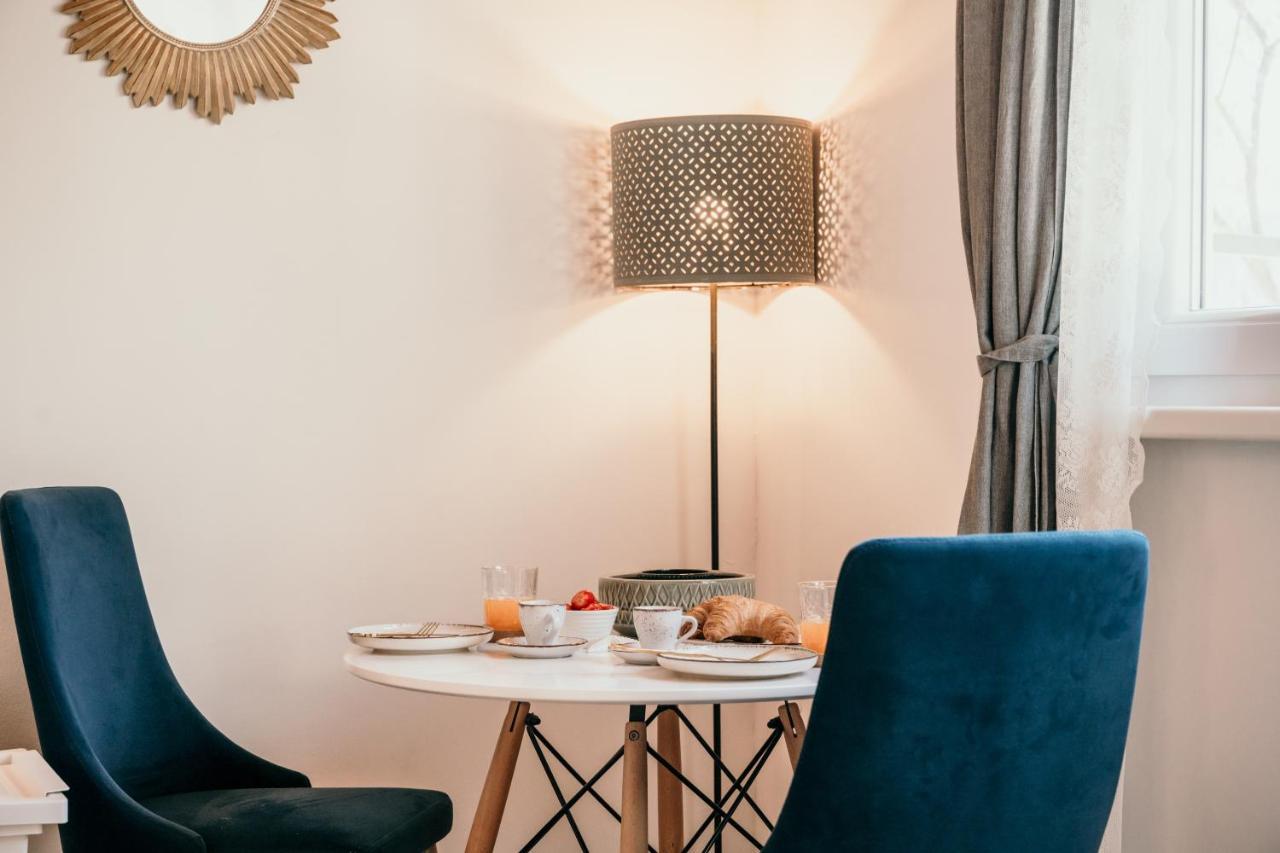 Mila And Jurija Formenti 2 Apartments In Heart Of Nautic Marina, With Heated Swimming Pool, Bikes, Sup, Kajak Skradin Bagian luar foto